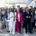 Letizia reina en la Feria del Libro: selfis, 22 regalos y el último título que ha leído