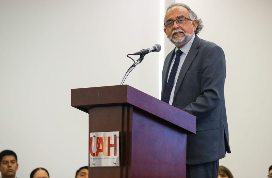 Universidades debaten en UAEH sobre el futuro tecnológico de las bibliotecas