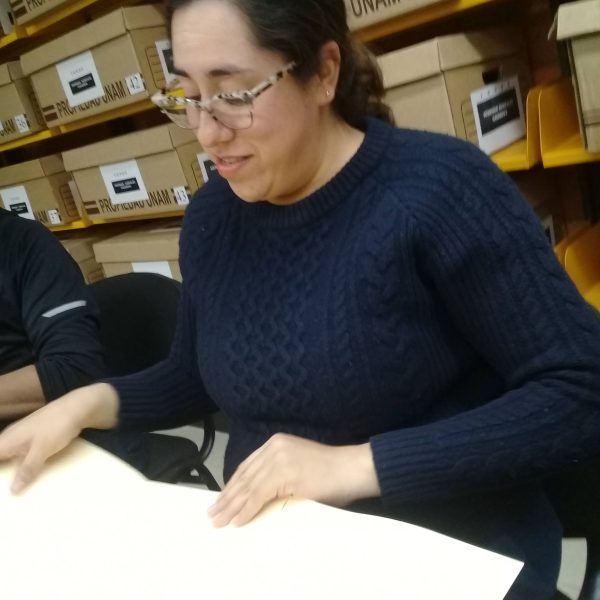 Las marcas de propiedad de dos libros antiguos de la Biblioteca Daniel Cosío Villegas (BDCV) por Luz Vergara