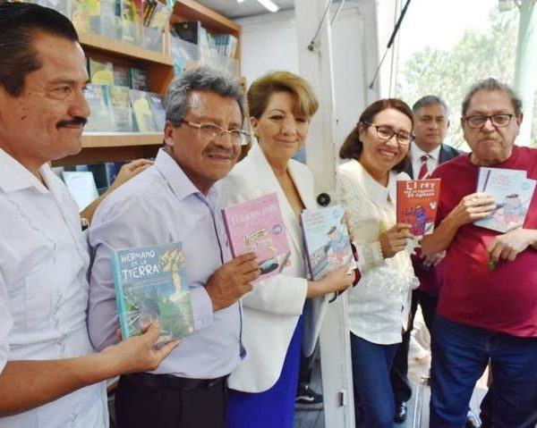 Impulsa presidenta municipal electa de Ecatepec clubes de lectura y bibliotecas