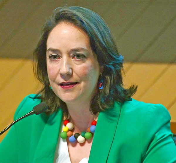 Se reconfiguran la Biblioteca y Hemeroteca nacionales. María Andrea Giovine Yáñez ofreció su primer informe de labores al frente del Instituto de Investigaciones Bibliográficas de la UNAM.