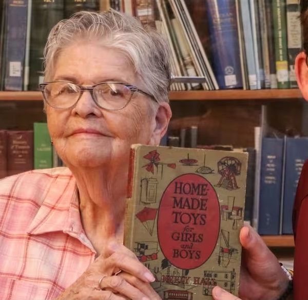 Regresó un libro con 99 años de demora y la biblioteca de Nueva Jersey le perdonó una deuda de US$18.000