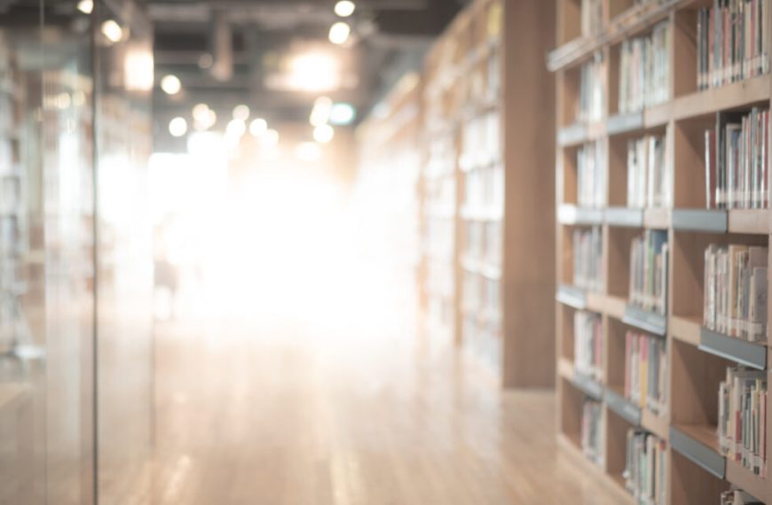 Orden de Trump amenaza fondos federales para bibliotecas y museos de Colorado