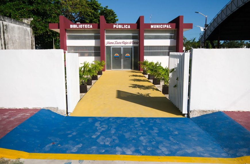 Rehabilitan biblioteca de Santa María, colonia de Chetumal, Quintana Roo